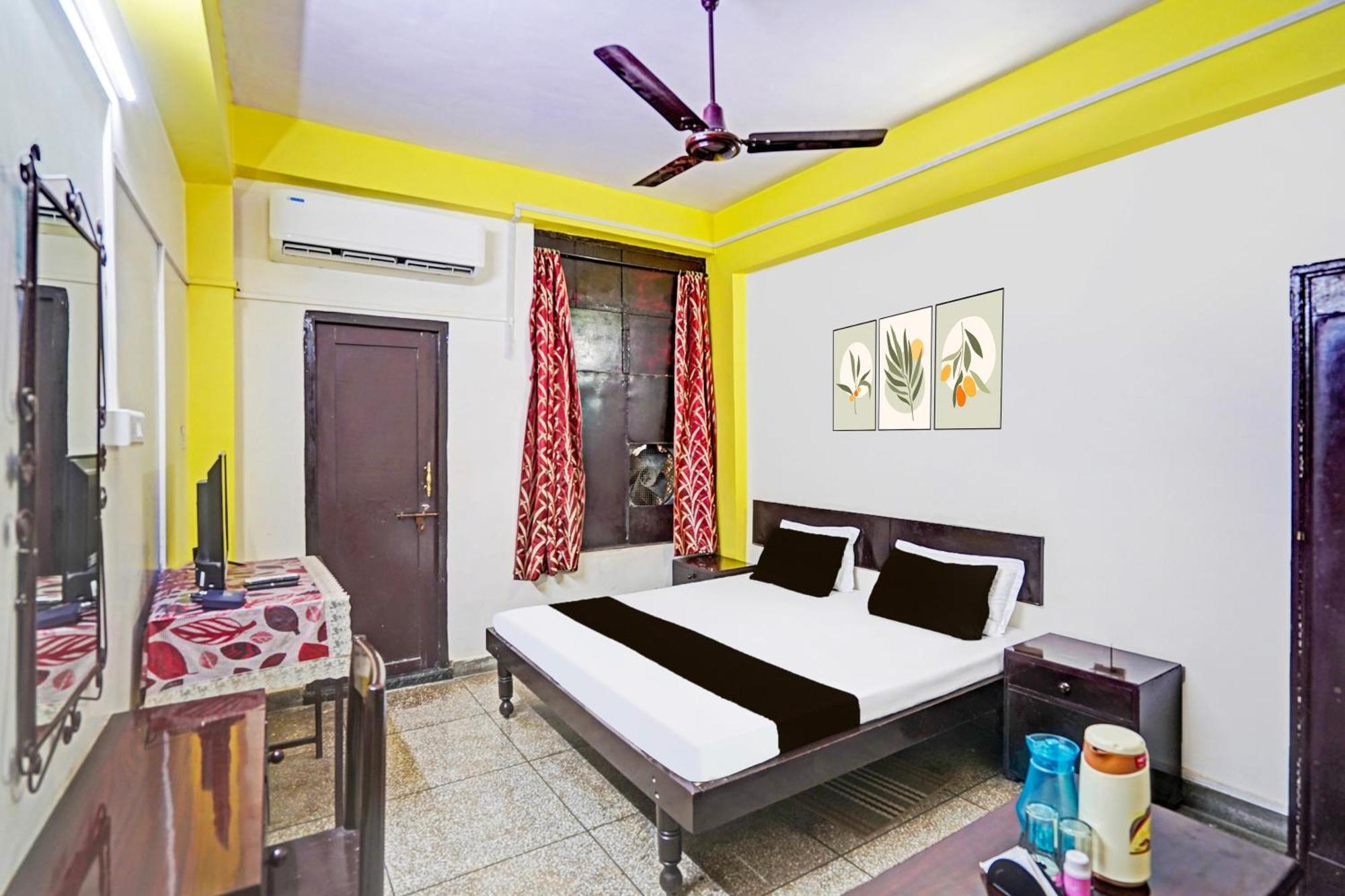 Hotel O Raj Mahal Kānpur Exterior photo