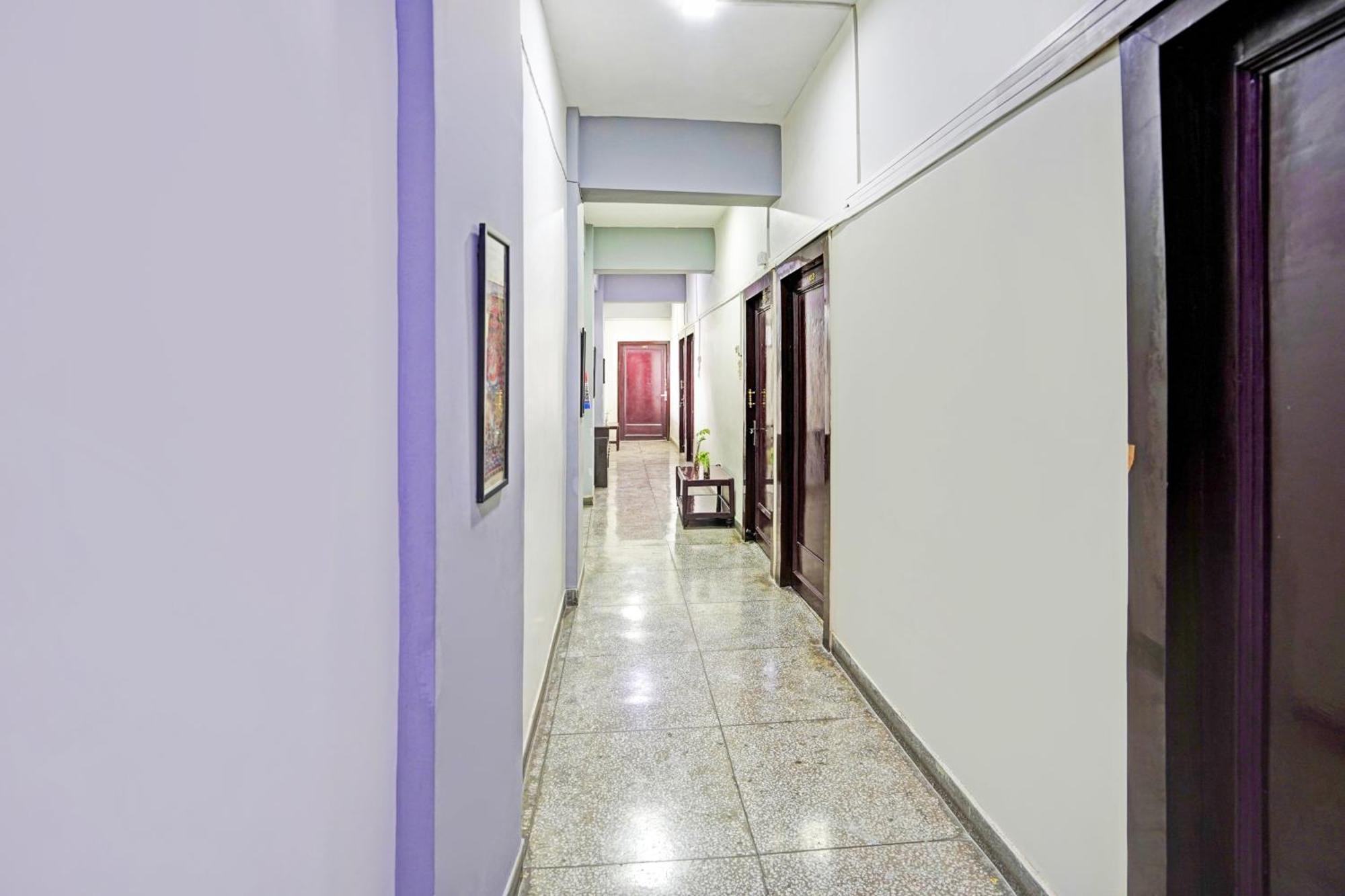 Hotel O Raj Mahal Kānpur Exterior photo